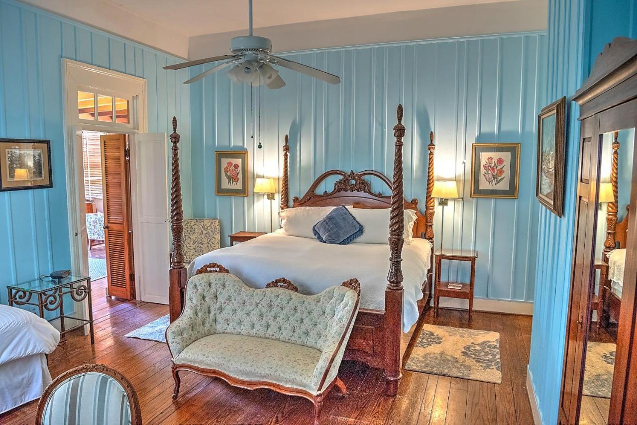 Open Gates Bed & Breakfast Дариен Экстерьер фото